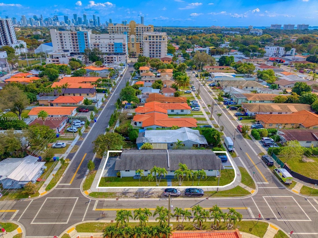 Miami, Florida, United States 1 - 17269665