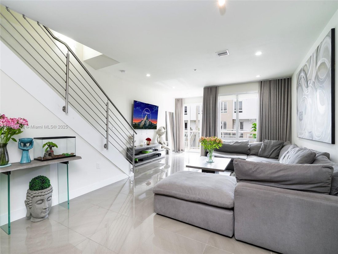 Condo in Doral, Florida, United States 3 - 17267335
