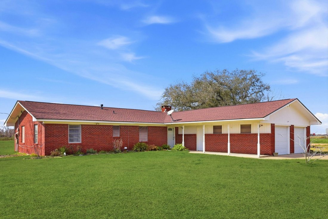 House in Angleton, Texas, United States 3 - 17270013