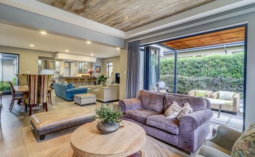 Estate in Fancourt, Western Cape, South Africa 1