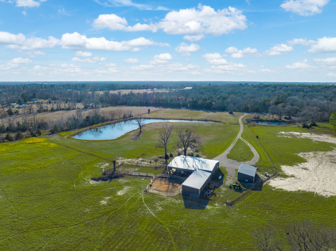 House in Ben Wheeler, Texas, United States 1 - 17268287