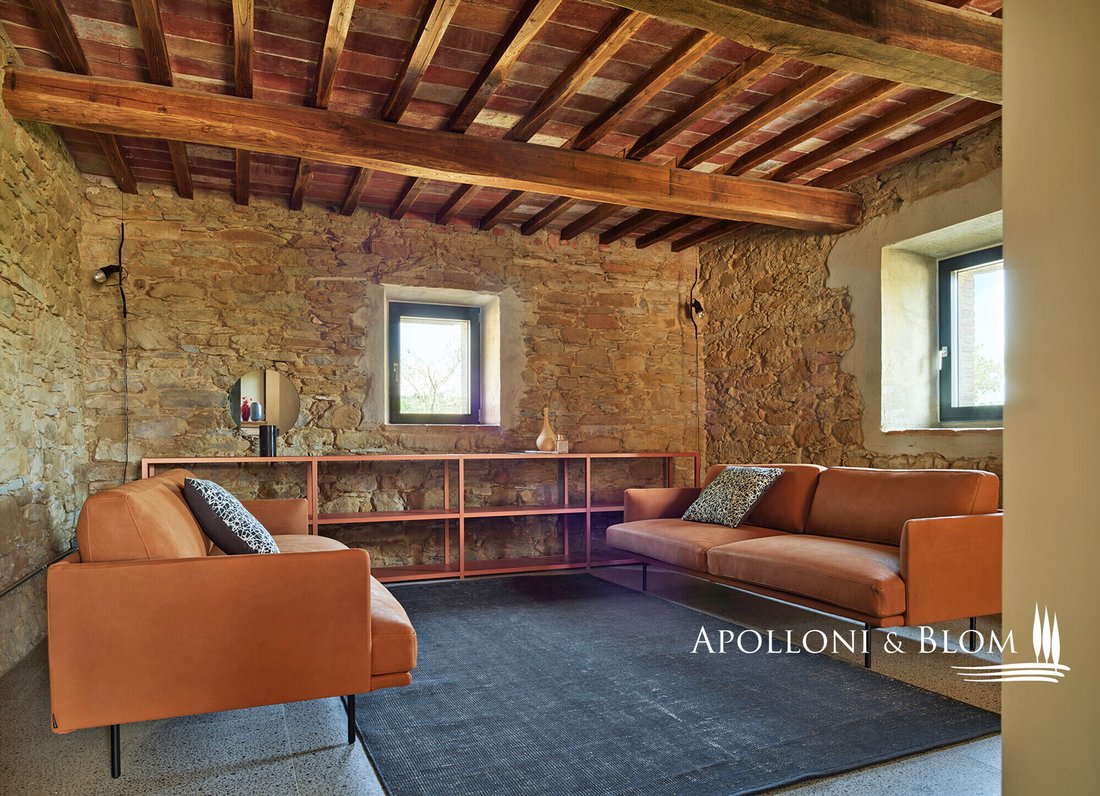 Villa in Civitella In Val di Chiana, Tuscany, Italy 2 - 17268093