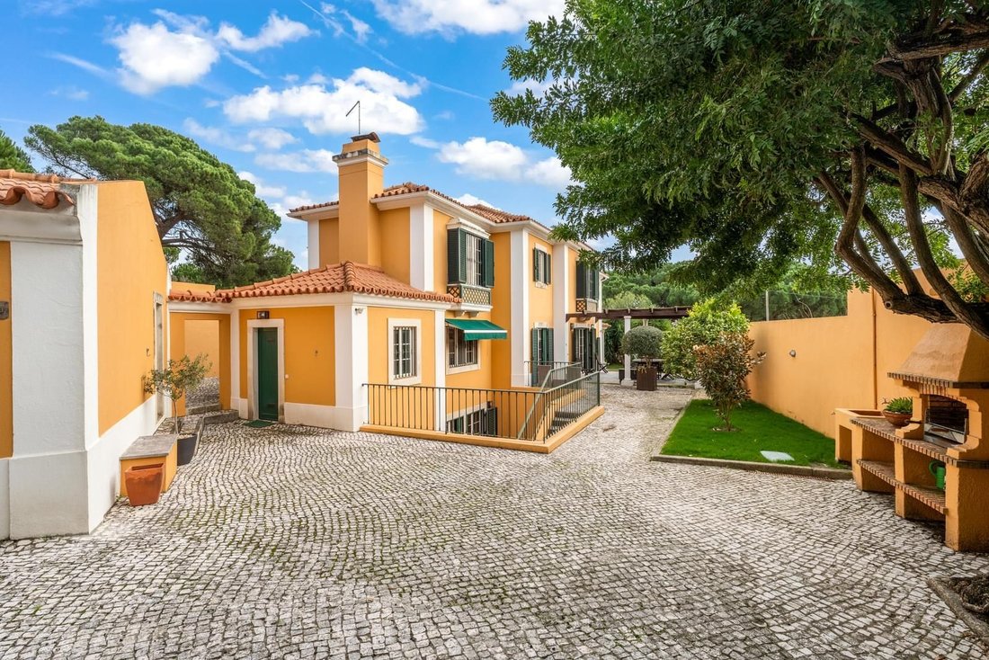 Villa in Alcabideche, Lisbon, Portugal 1 - 17277386