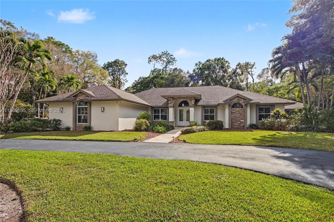 House in Naples, Florida, United States 1 - 17276790