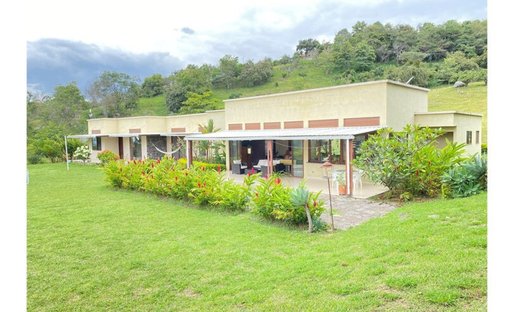 Finca à Arbeláez, Cundinamarca, Colombie 1