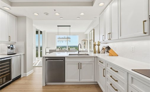 Condo in Bonita Springs, Florida, United States 1