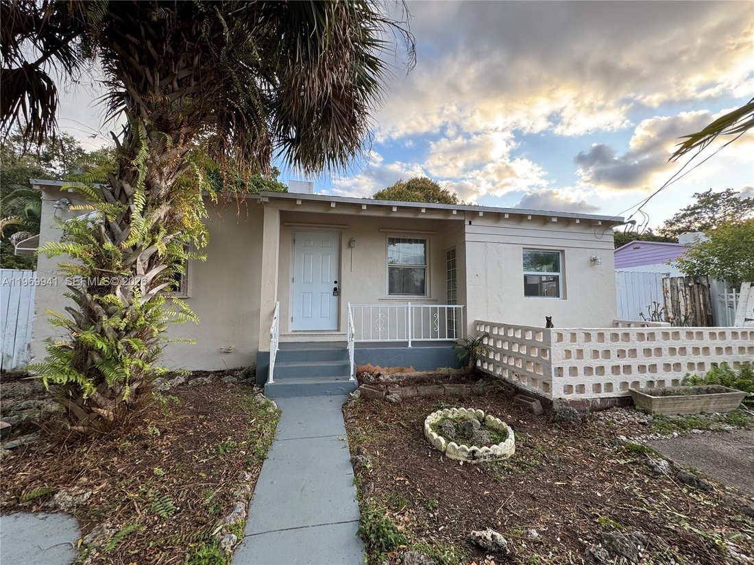 House in Miami, Florida, United States 1 - 17276793