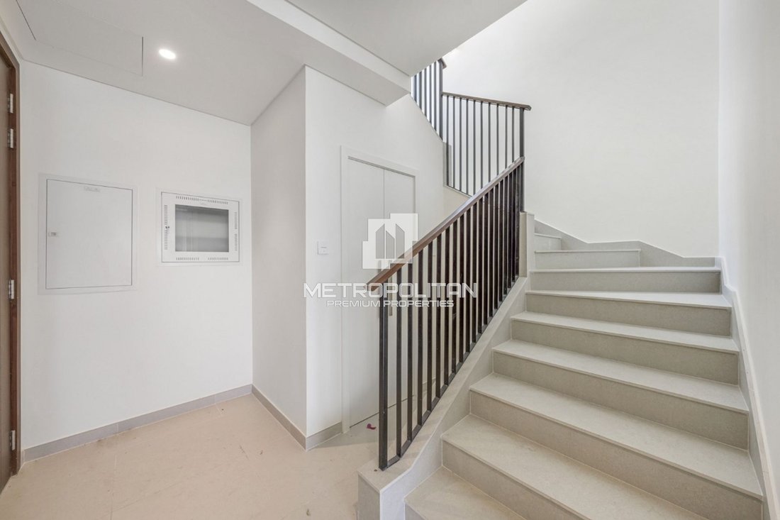 Townhouse in Dubai South Golf District, Dubai, United Arab Emirates 5 - 17280009