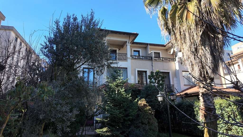 Villa in İstanbul, İstanbul, Turkey 1 - 17278391