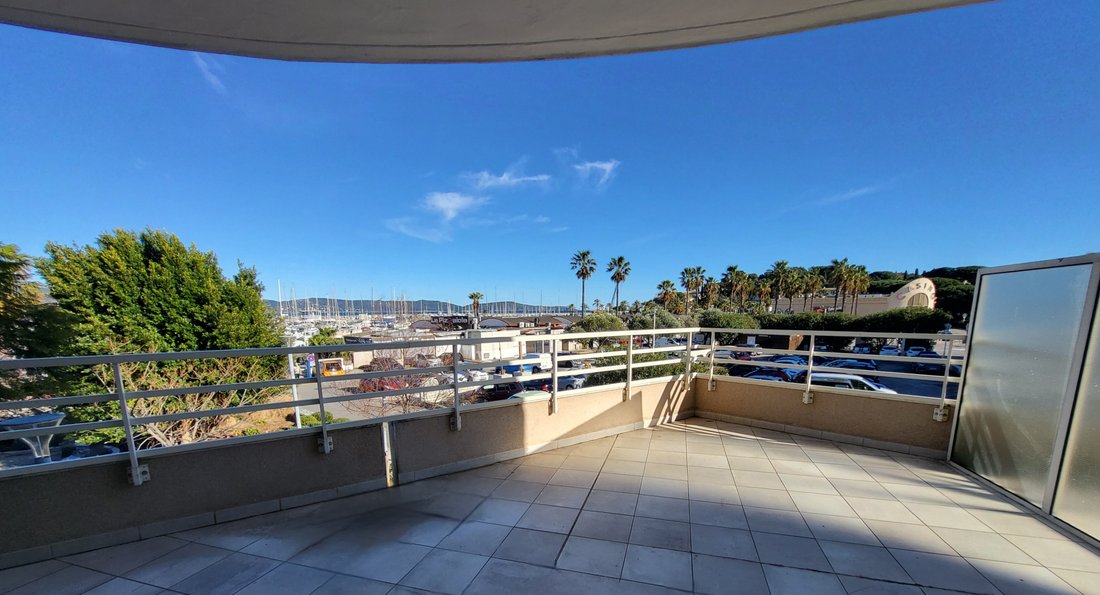 Apartment in Nord, Cavalaire-sur-Mer, France 2 - 17135907