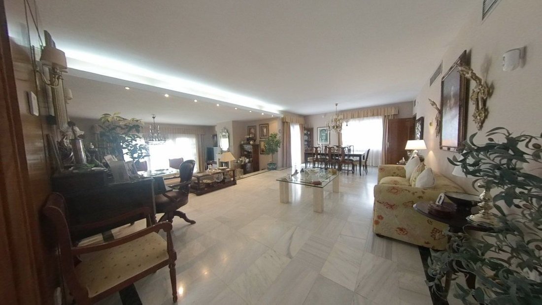 Chalet in Gelves, Andalusia, Spain 4 - 17280054