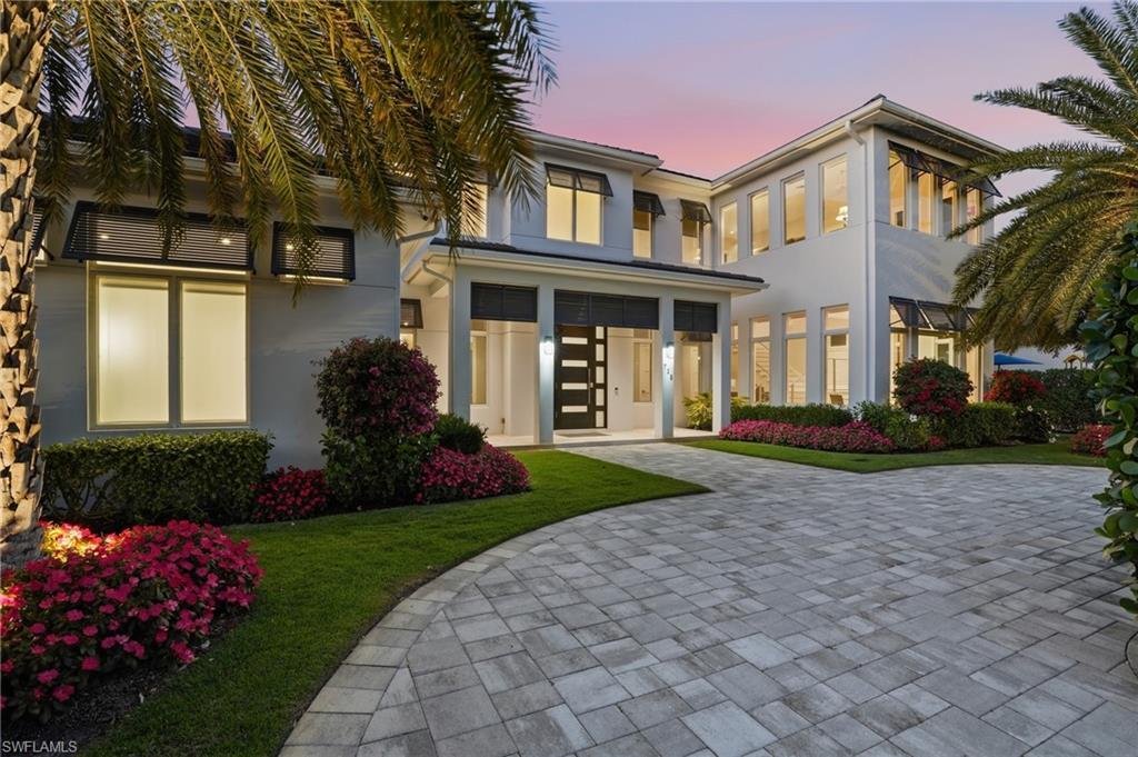 House in Naples, Florida, United States 4 - 17277797