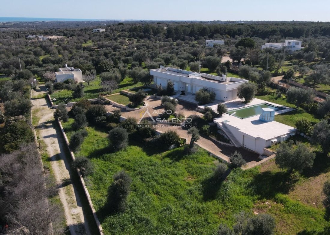 Villa en Carovigno, Apulia, Italia 4 - 16624544