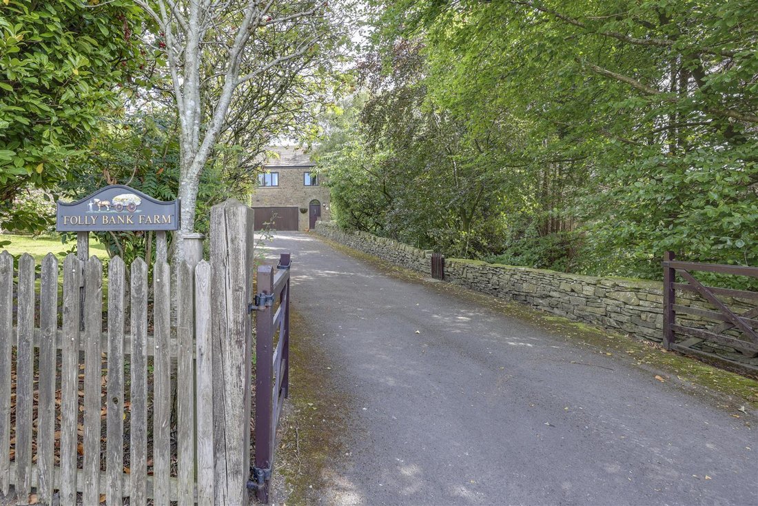 House in Crawshawbooth, Borough of Rossendale, England 4 - 17279318