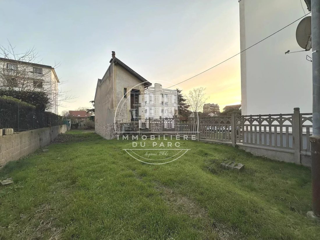 Land in Petit Colombes-Charles de Gaulle, Colombes, France 1 - 17274928