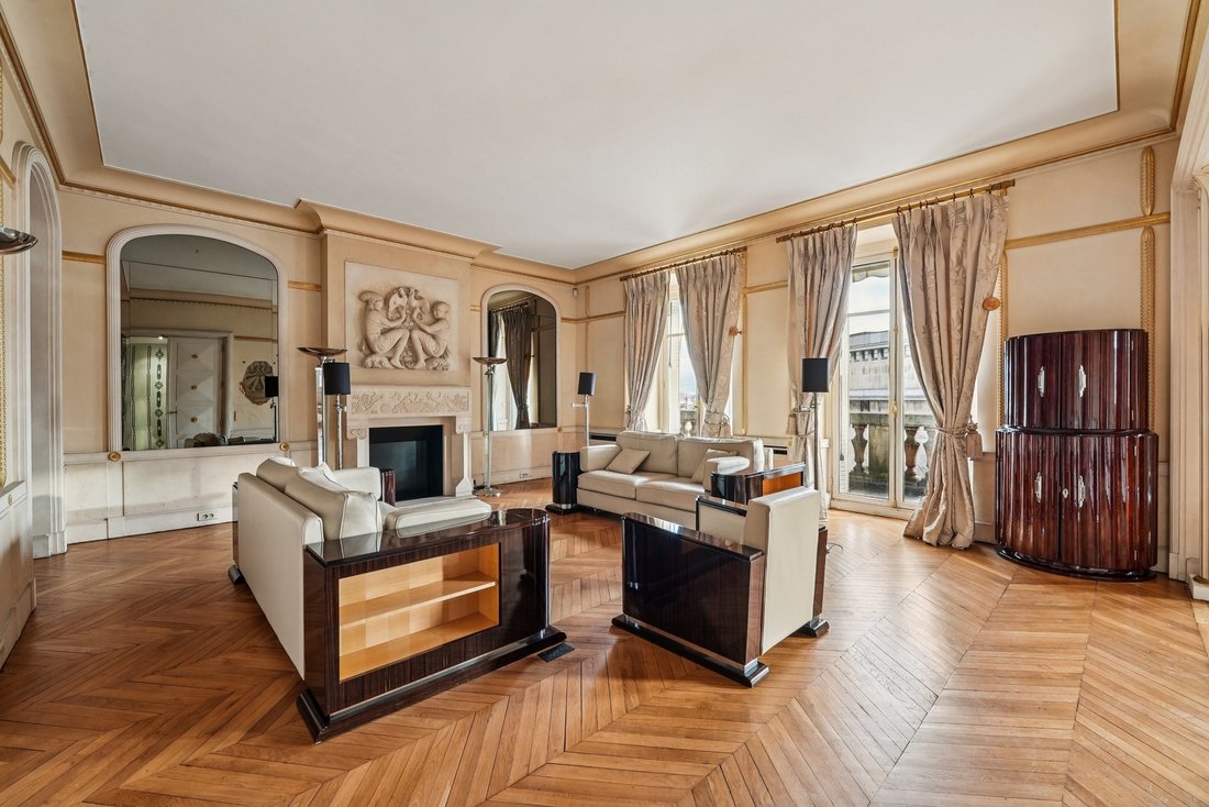 Apartment in Vaugirard-Parc des Expositions, Paris 15e Arrondissement, Paris 2 - 17272866