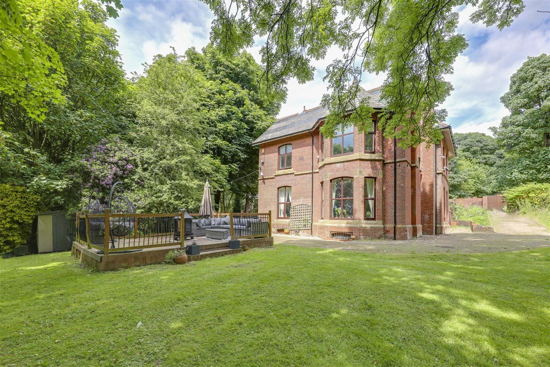 House in Heywood, England 2 - 13317919