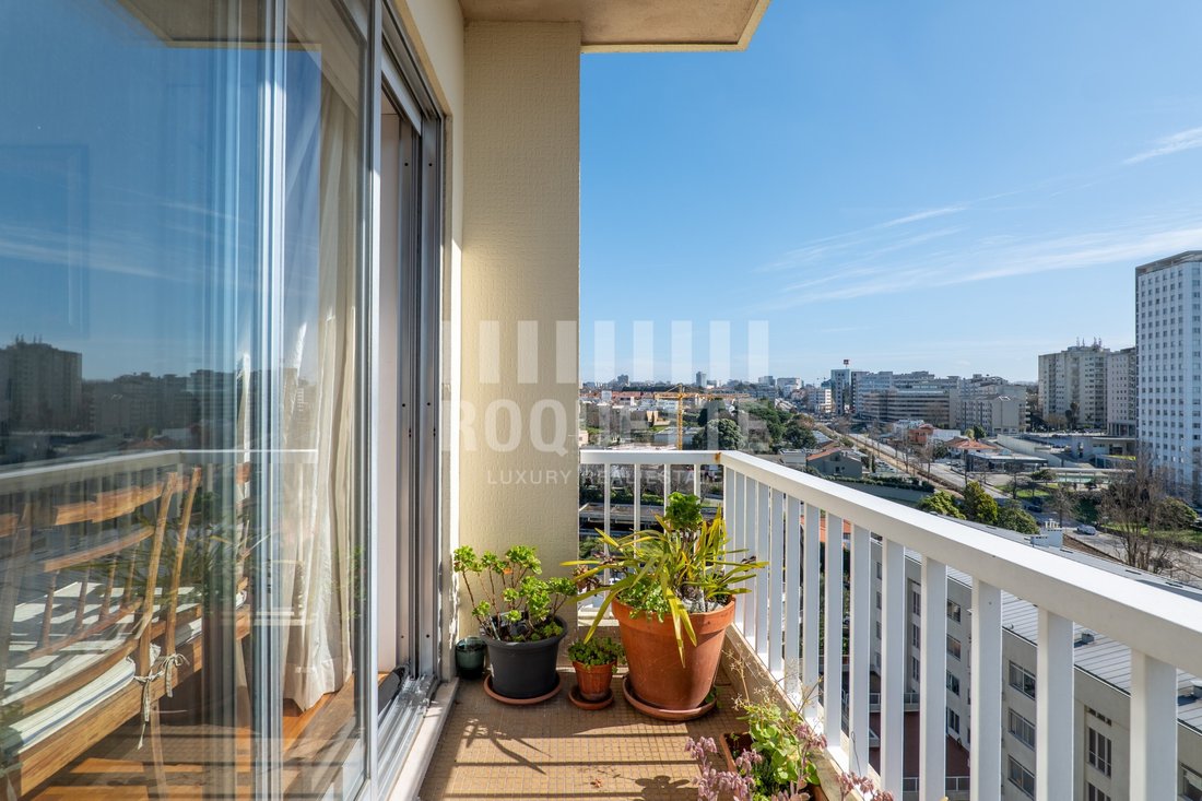 Apartment in Lordelo do Ouro e Massarelos, Porto District, Portugal 2 - 17277098