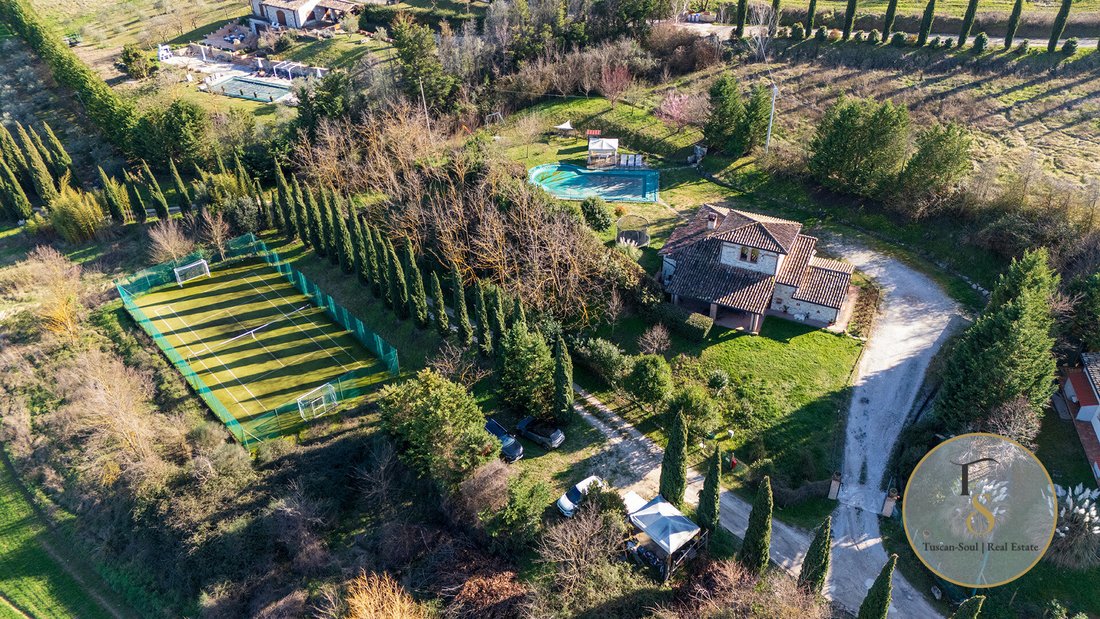 Country House in Todi, Umbria, Italy 3 - 17189825