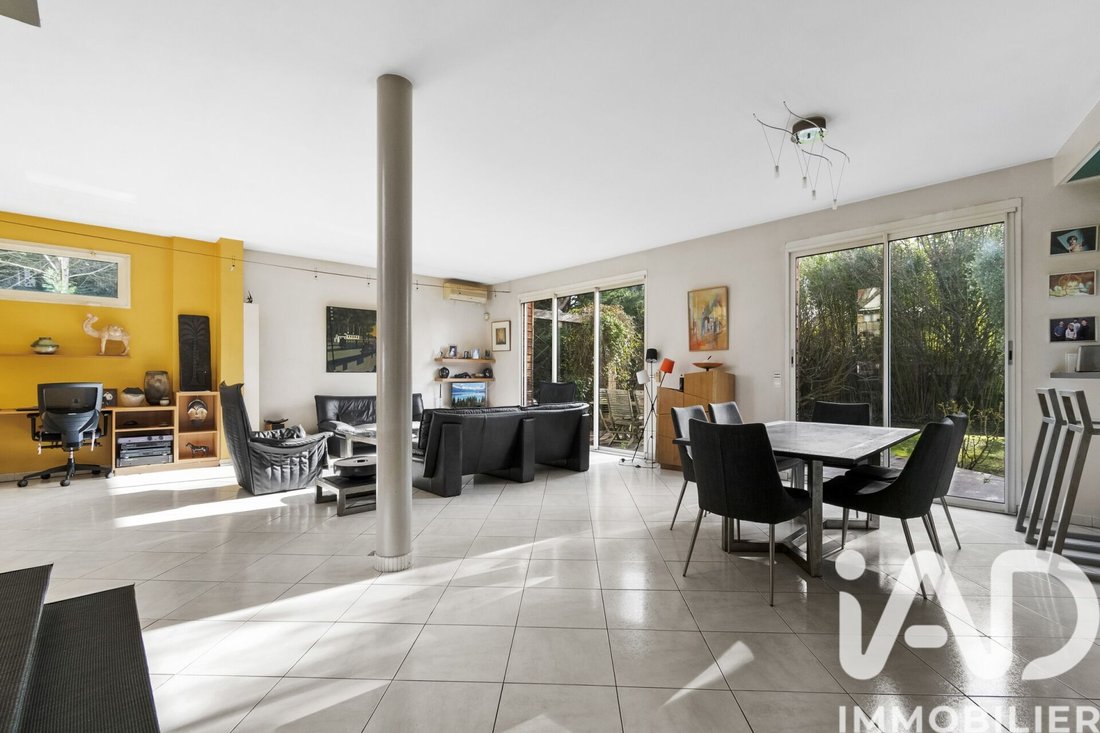 House in Chatou, Ile-de-France, France 2 - 17274174