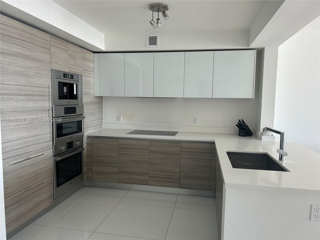 Condo in Sunny Isles Beach, Florida, United States 5 - 17275505