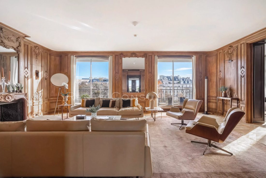 Apartment in Chaillot, Paris 16e Arrondissement, Paris 1 - 17274908