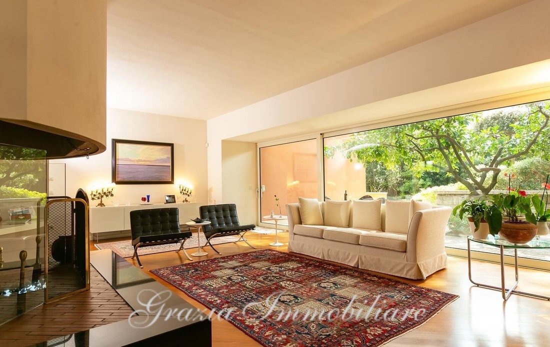 Villa in Historic Center, Livorno, Tuscany 1 - 16556612