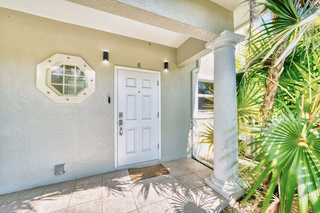 Condo in George Town, George Town, Cayman Islands 2 - 16927948