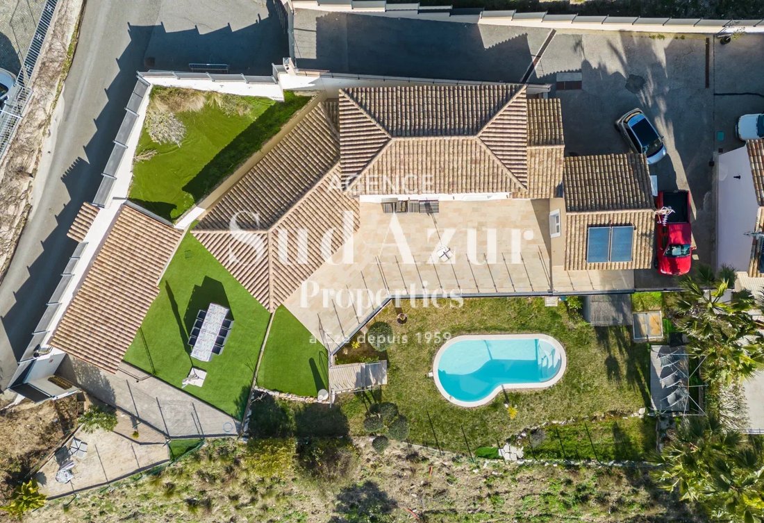 House in Èze, Provence-Alpes-Côte d'Azur, France 4 - 17278653