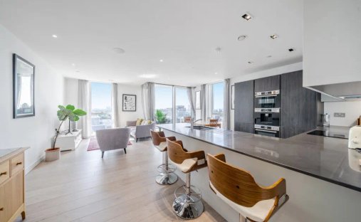 Apartment in Finsbury Park, Haringey, England 1