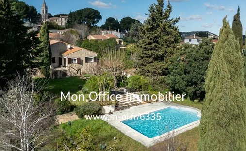 House in Plaines Saint Pierre-Saint Julien, Martigues, France 1