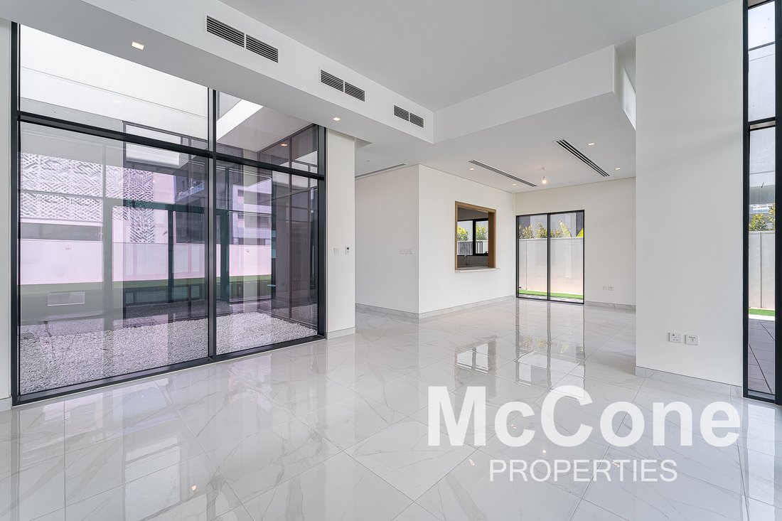 Villa in Al Furjan, Dubai, United Arab Emirates 4 - 17279177