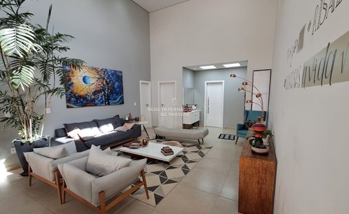 House in Alphaville Nova Esplanada, Votorantim, Brazil 1