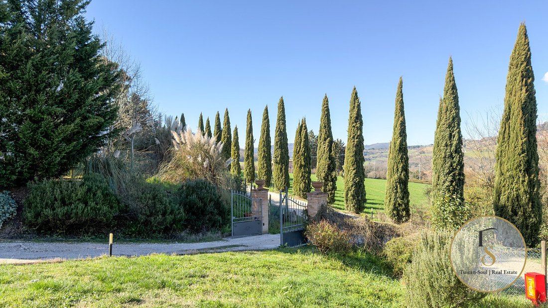 Country House in Todi, Umbria, Italy 2 - 17189825
