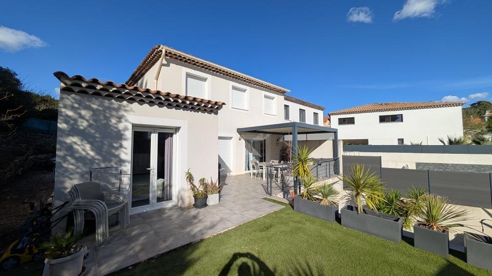 House in Ceyreste, Provence-Alpes-Côte d'Azur, France 1 - 17280933