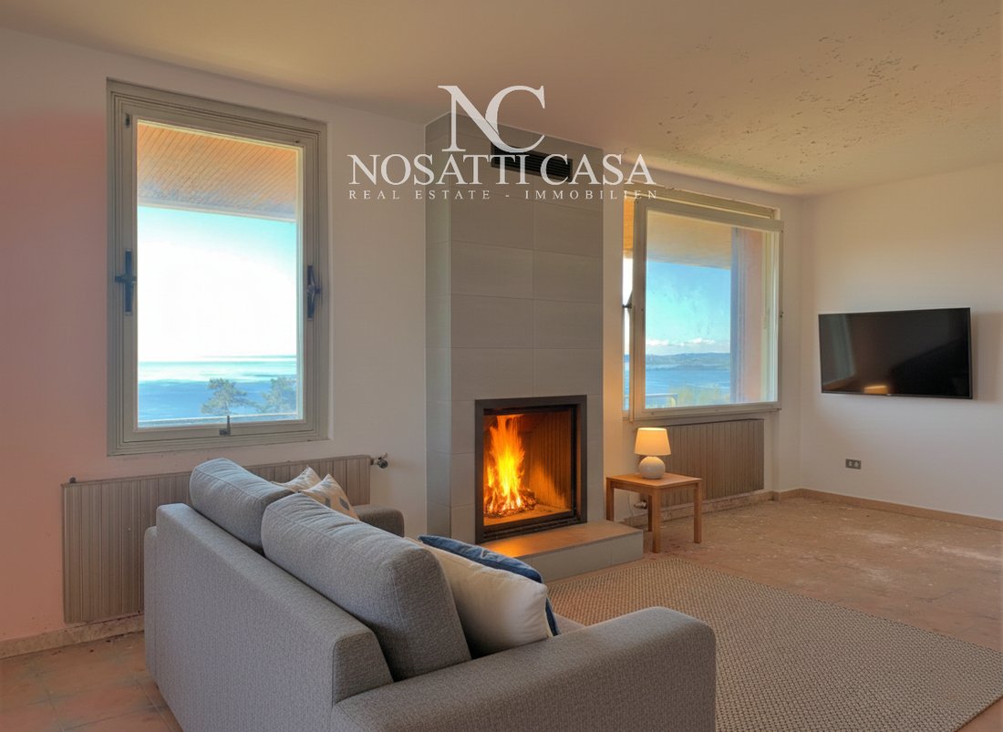 Villa in Center, Toscolano, Lombardy 2 - 14006471