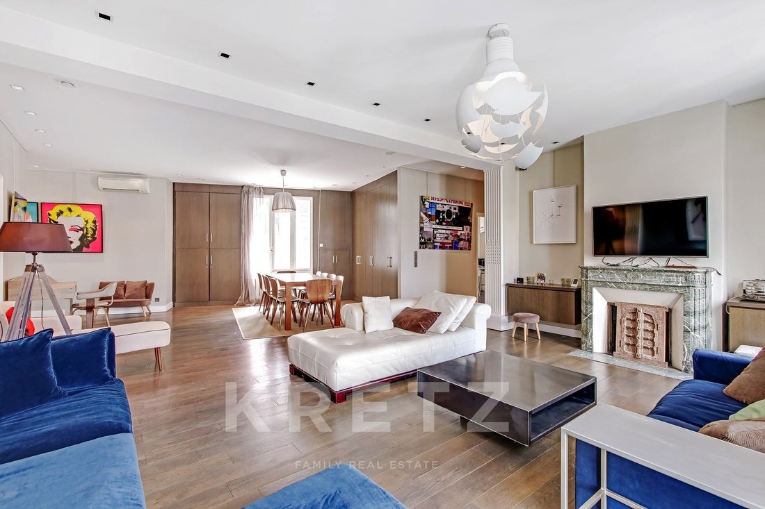 Apartment in Triangle d'Or, Paris 8e Arrondissement, Paris 1 - 17046622