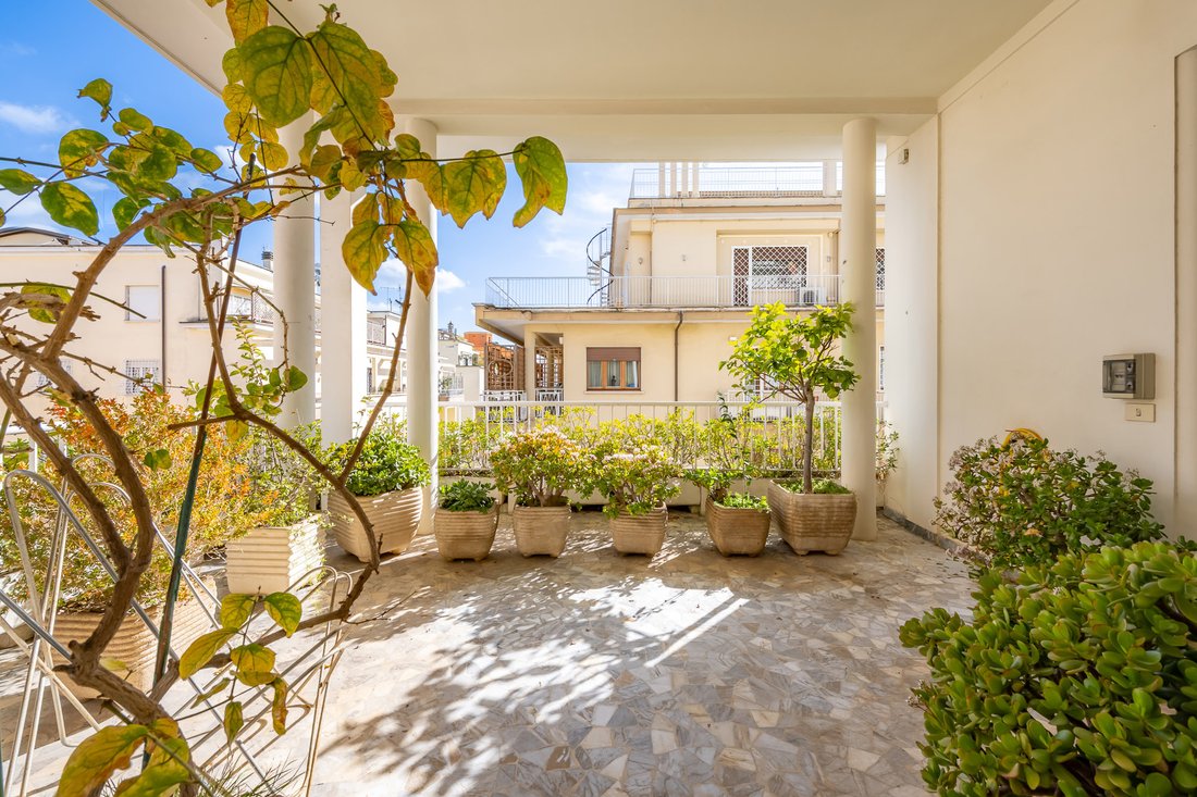 Apartment in Parioli, Rome, Italy 5 - 17280756