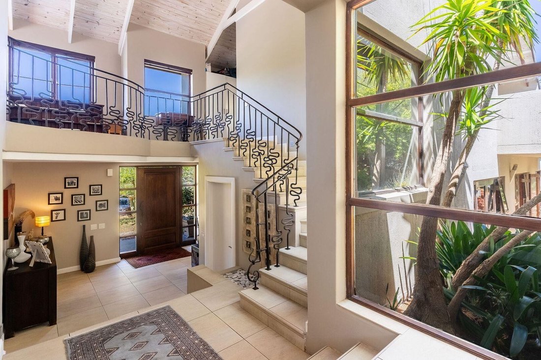 House in Scott Estate, Cape Town, South Africa 5 - 17281152