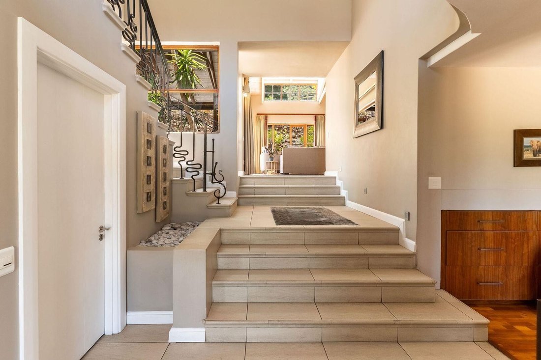 House in Scott Estate, Cape Town, South Africa 4 - 17281152