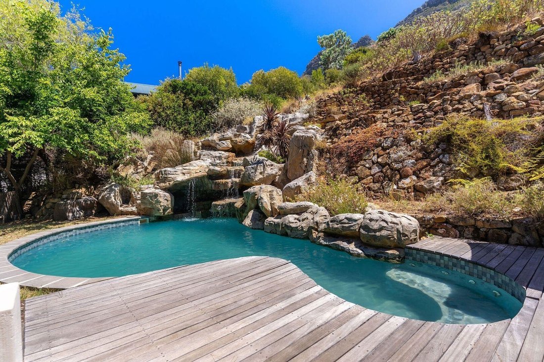 House in Scott Estate, Cape Town, South Africa 2 - 17281152