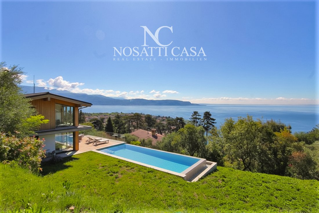 Villa in Center, Toscolano, Lombardy 1 - 14006471