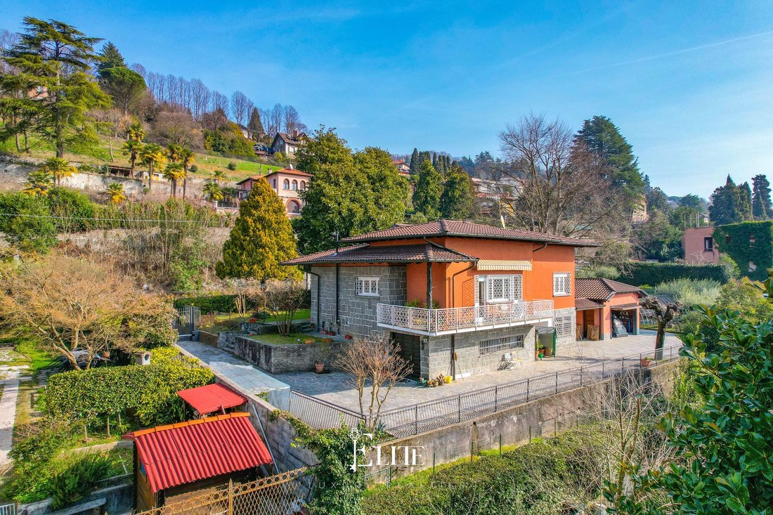 Villa in Gavirate, Lombardy, Italy 3 - 17280143