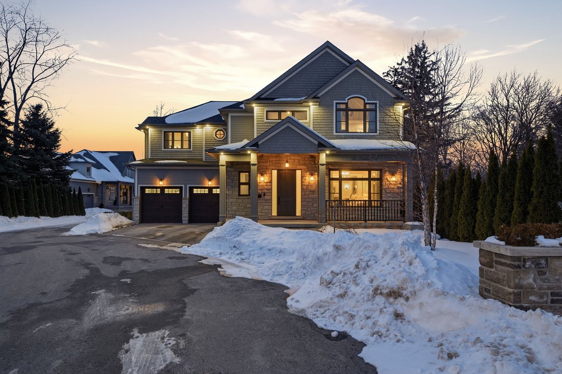 Entdecken Sie Eine Au Ergew Hnliche In Burlington Ontario Kanada Zu 1100xxs 