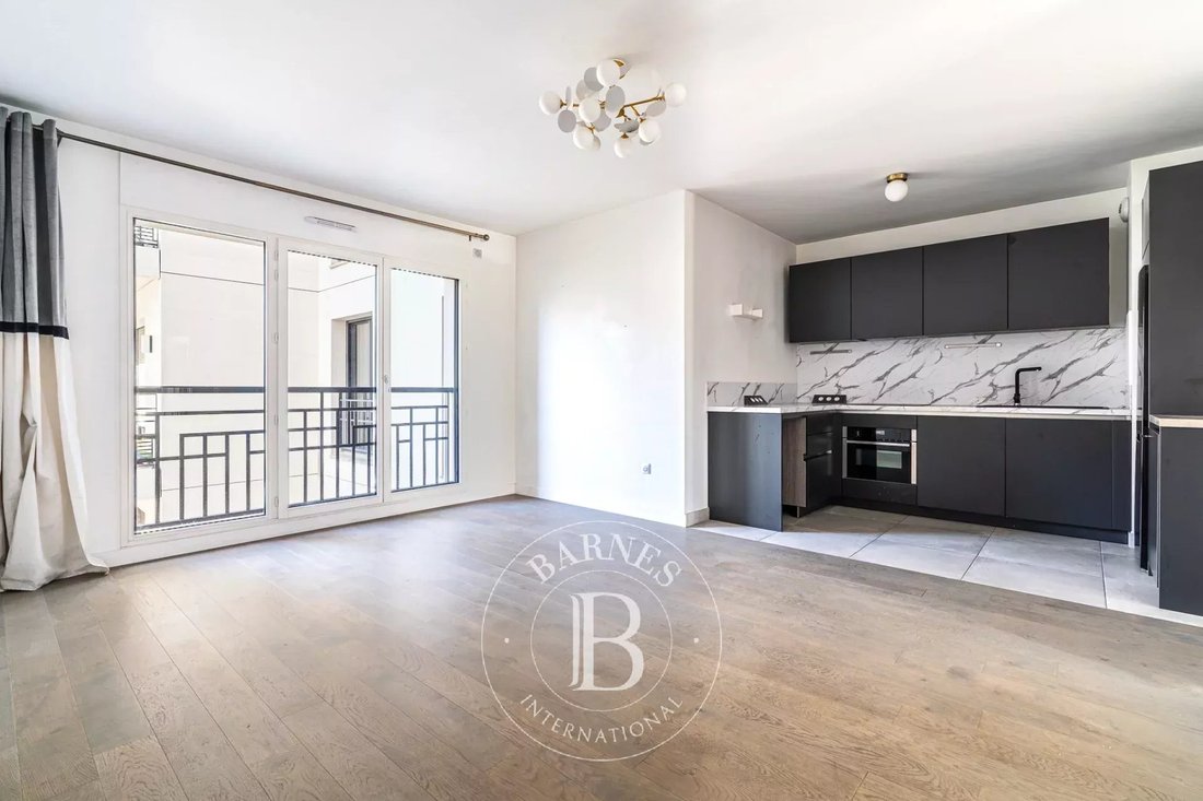 Apartment in Ile de la Jatte - Parc d'Orléans, Neuilly-sur-Seine, France 2 - 17281314