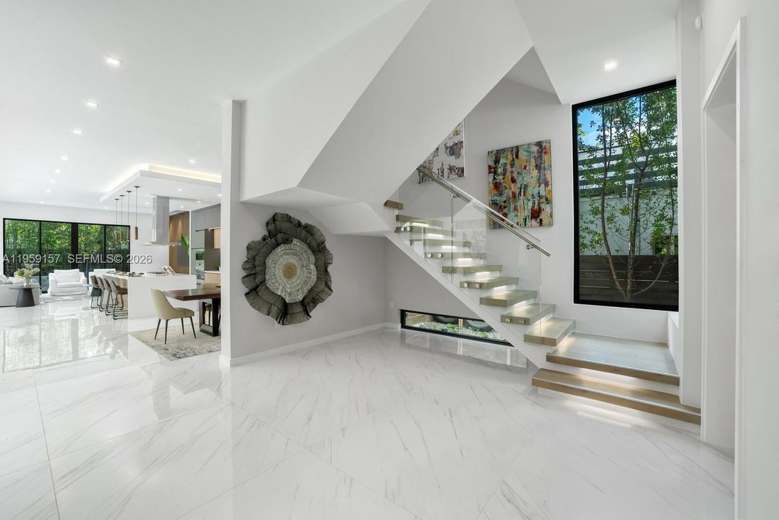 House in Miami, Florida, United States 5 - 17282097