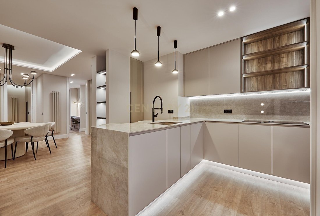 Apartment in Barrio Salamanca, Madrid, Spain 4 - 17283541