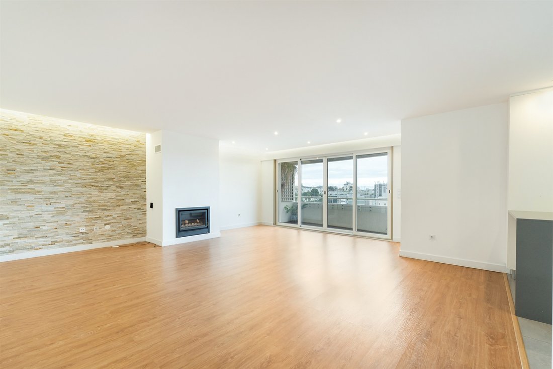 Apartment in Cedofeita, Santo Ildefonso, Se, Miragaia, Sao Nicolau e Vitoria, Porto District, Portugal 4 - 17284480