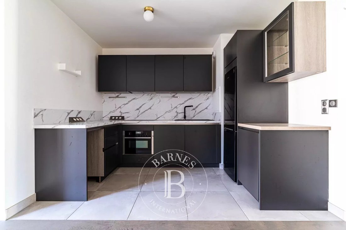 Apartment in Ile de la Jatte - Parc d'Orléans, Neuilly-sur-Seine, France 5 - 17281314