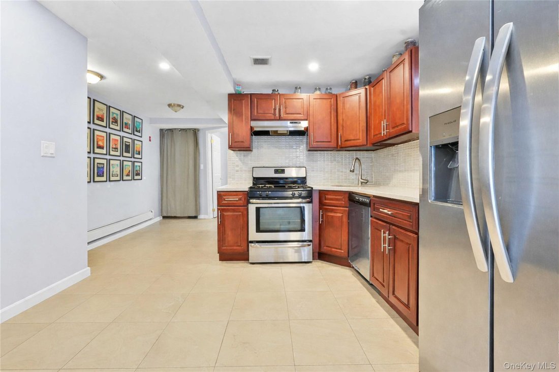 House in New York, New York, United States 4 - 17283860